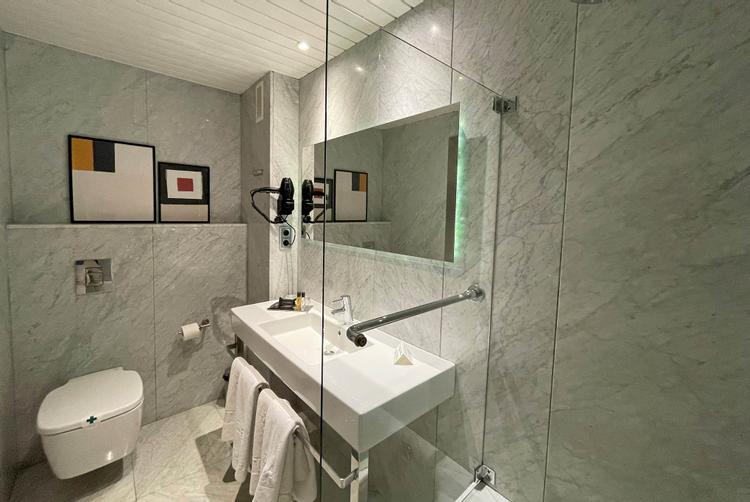 Hotel Chiqui | Santander | 16