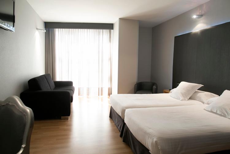 Hotel Chiqui | Santander | 12